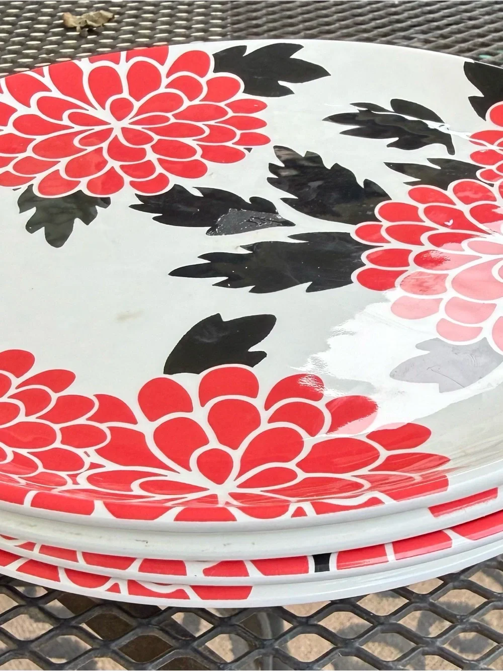 4 Bright& Beautiful Better Homes & Gardens 8.5” Floral Melamine Lunch Plates